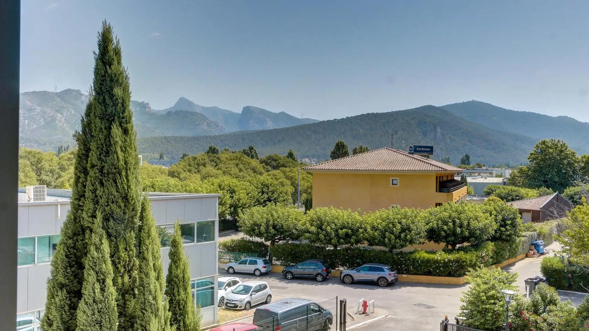 B&B Hotel Aubagne Gémenos